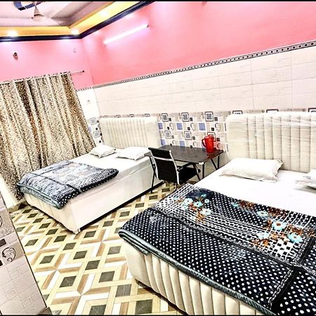 Hotel Jaipur Palace 뉴델리 외부 사진