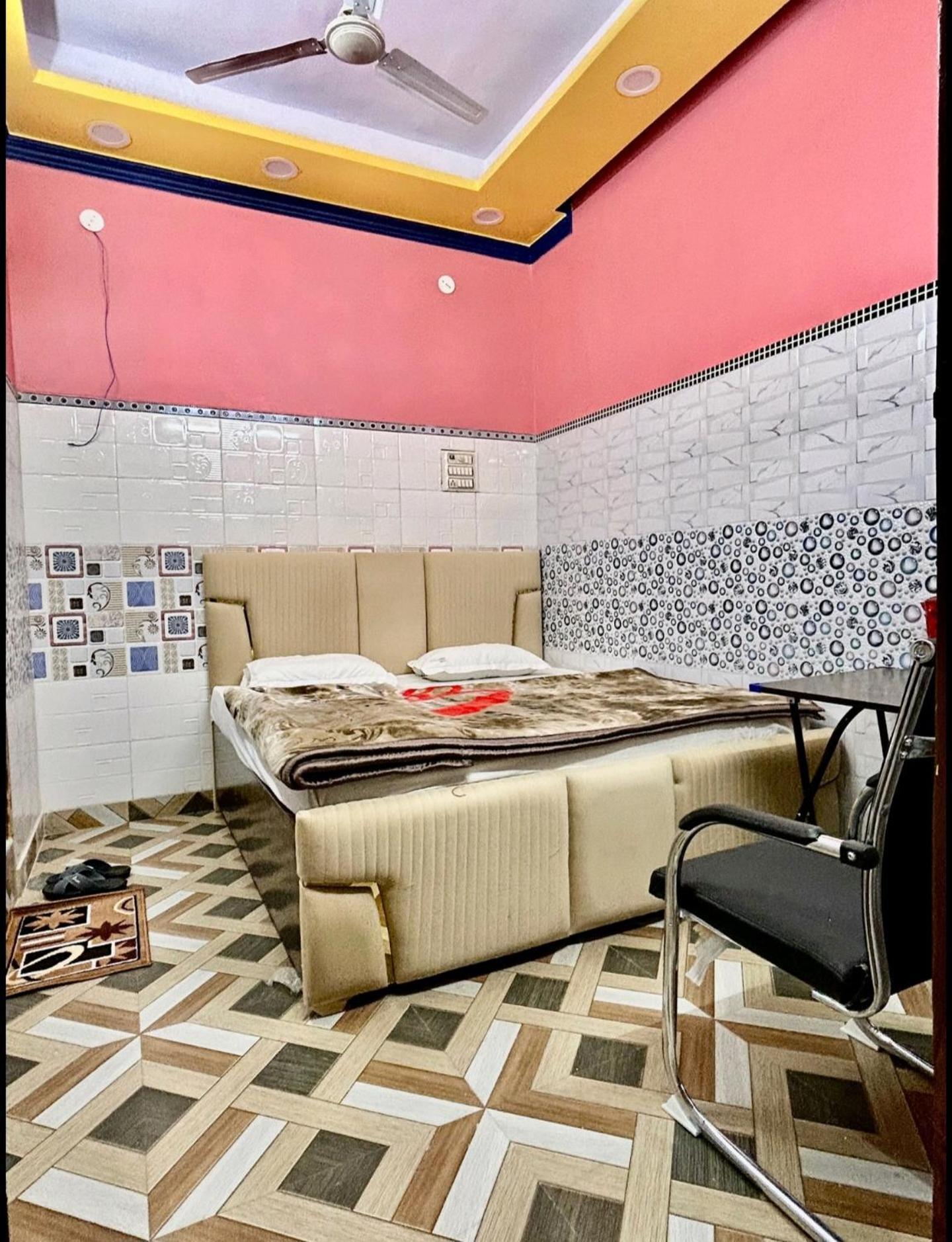 Hotel Jaipur Palace 뉴델리 외부 사진